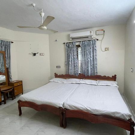 Imperial Inn - Haroz Kuttālam المظهر الخارجي الصورة